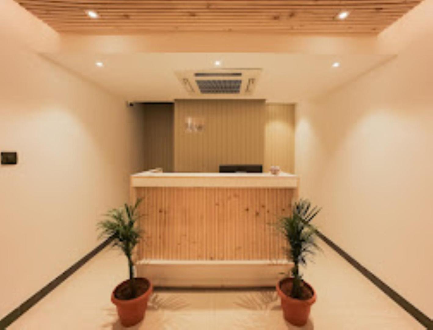 Max Prime, Madurai Hotel Buitenkant foto