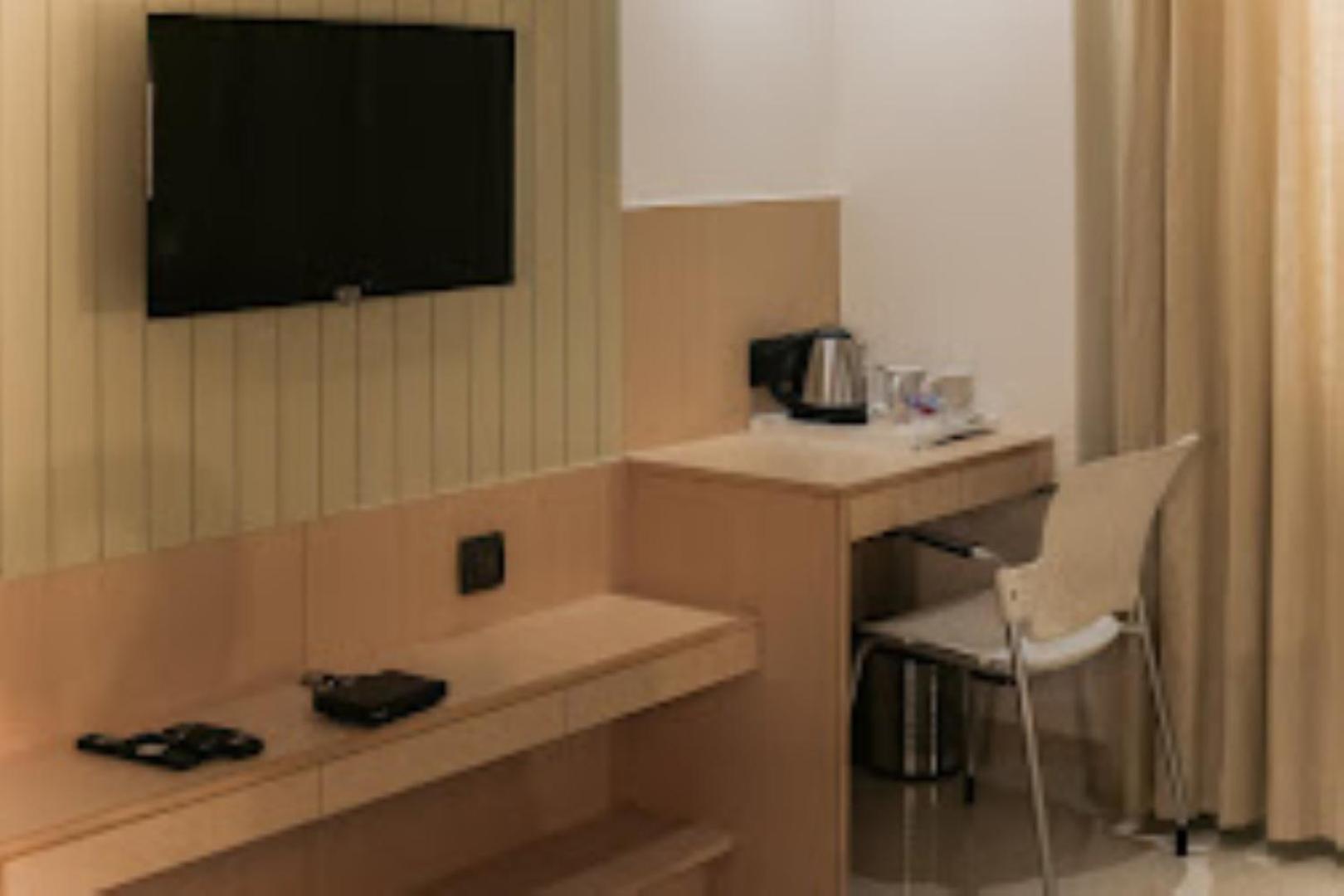 Max Prime, Madurai Hotel Buitenkant foto